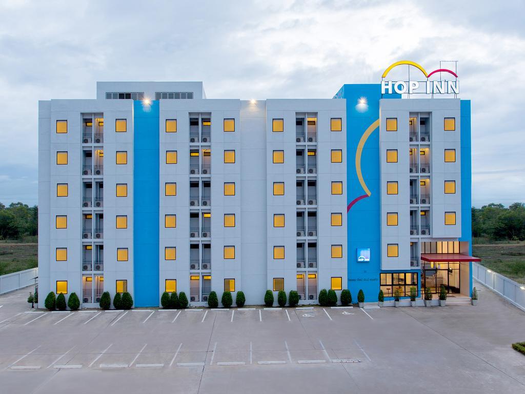 Hop Inn Sa Kaeo Exteriör bild